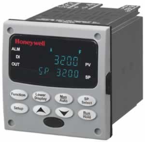 Универсальный цифровой контроллер Honeywell UDC3200
