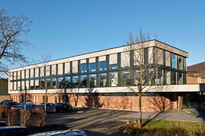 Головной офис Leuze в Овене, южная Германия